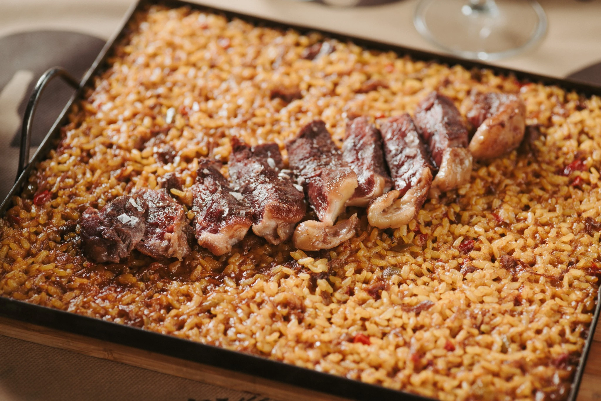 Arroz con carne a la parrilla · Llagar de Colloto